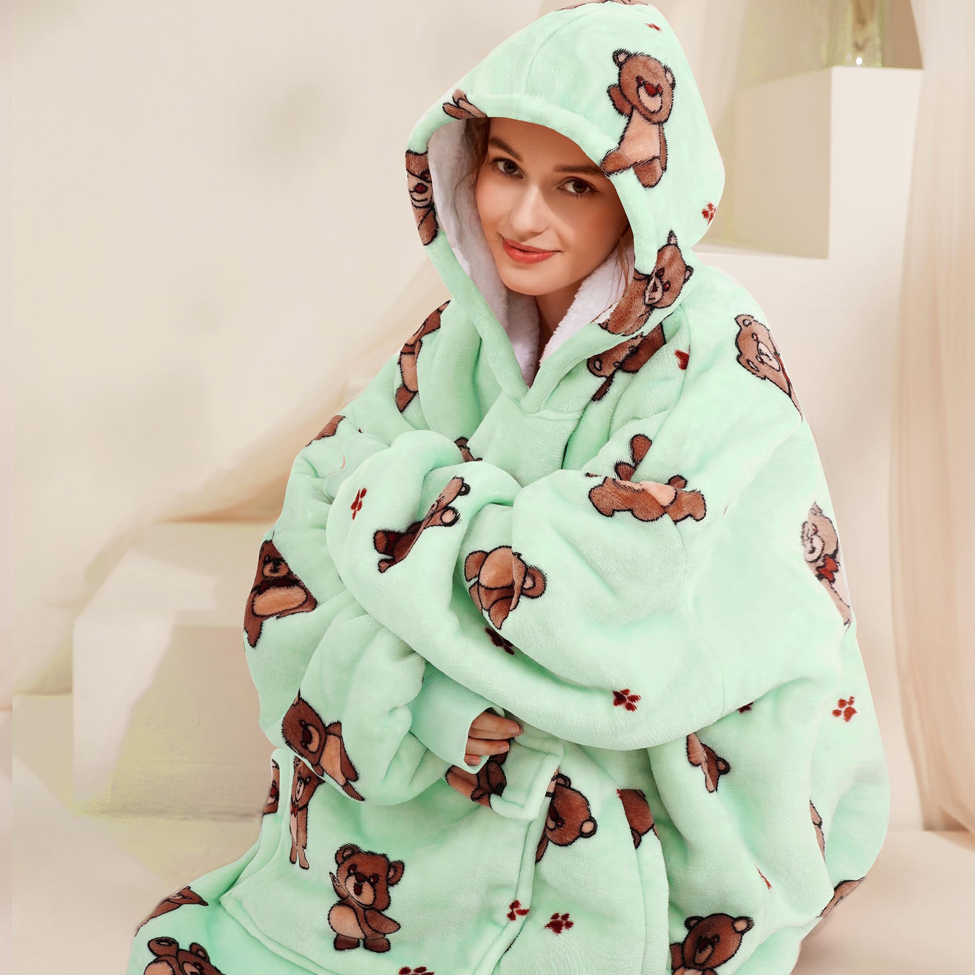 Bear Blanket Hoodie - NARECTE