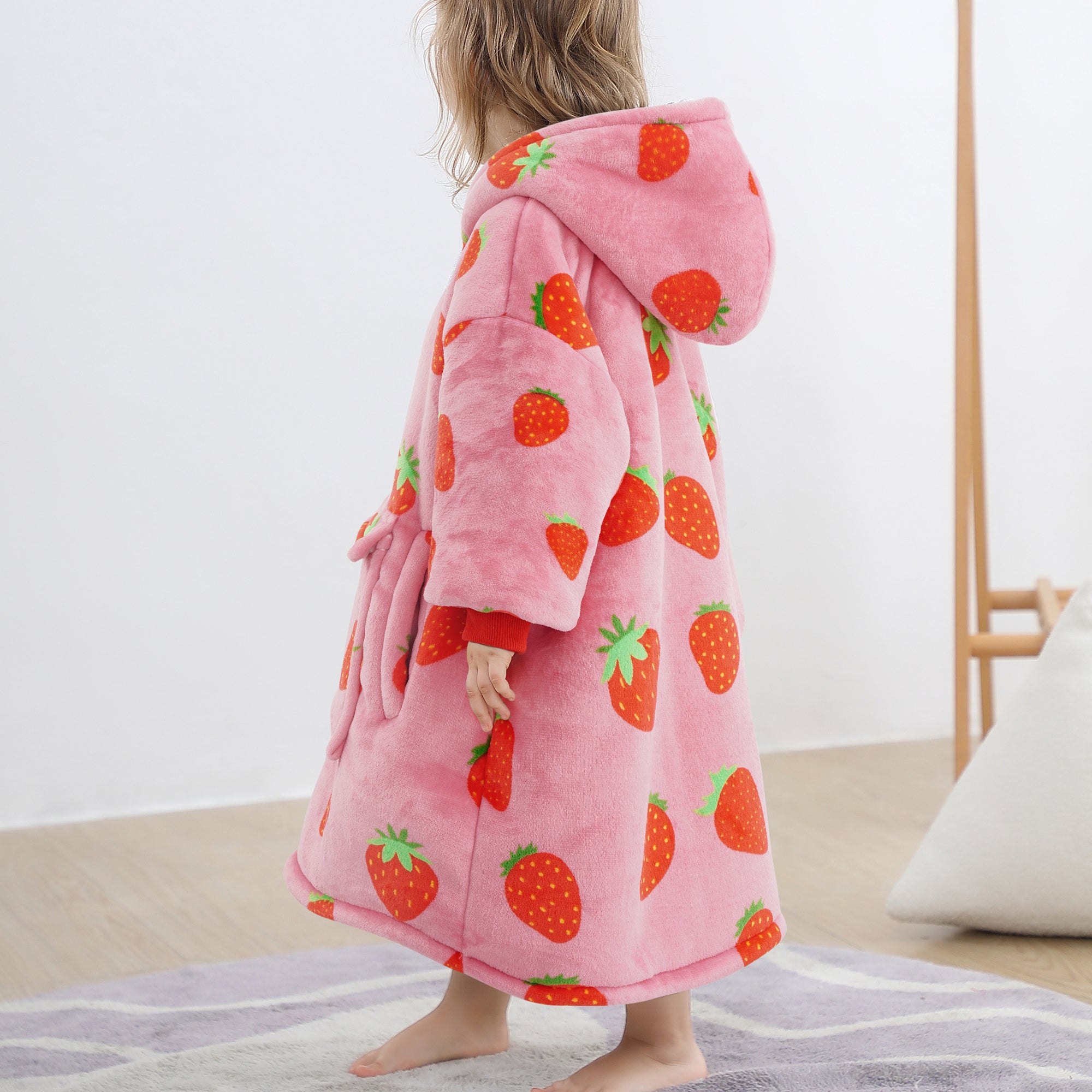 Strawberry Blanket Hoodie Kids - NARECTE